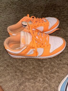 Nike Low-Top Sneakers in Orange and White